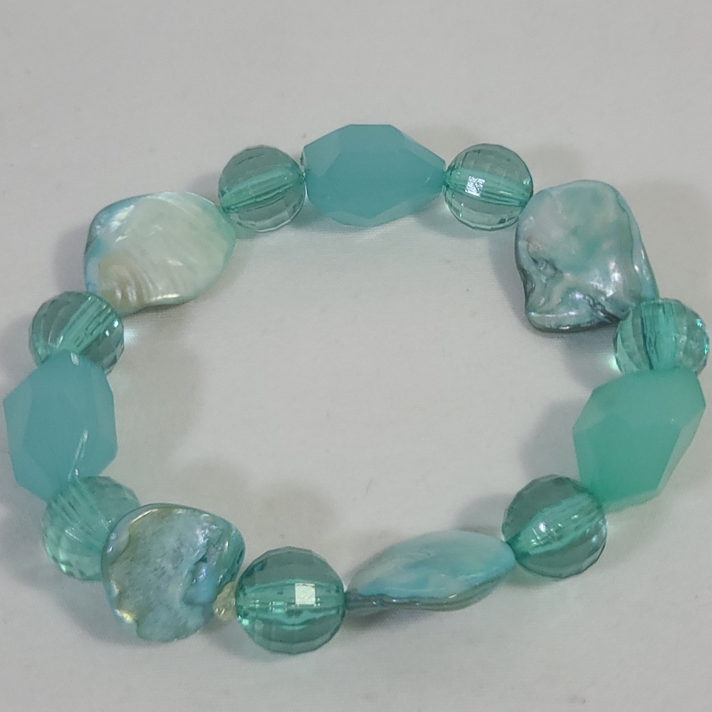 Elegant Aqua Blue Plastic Beaded Mother of Pearl Bracelet